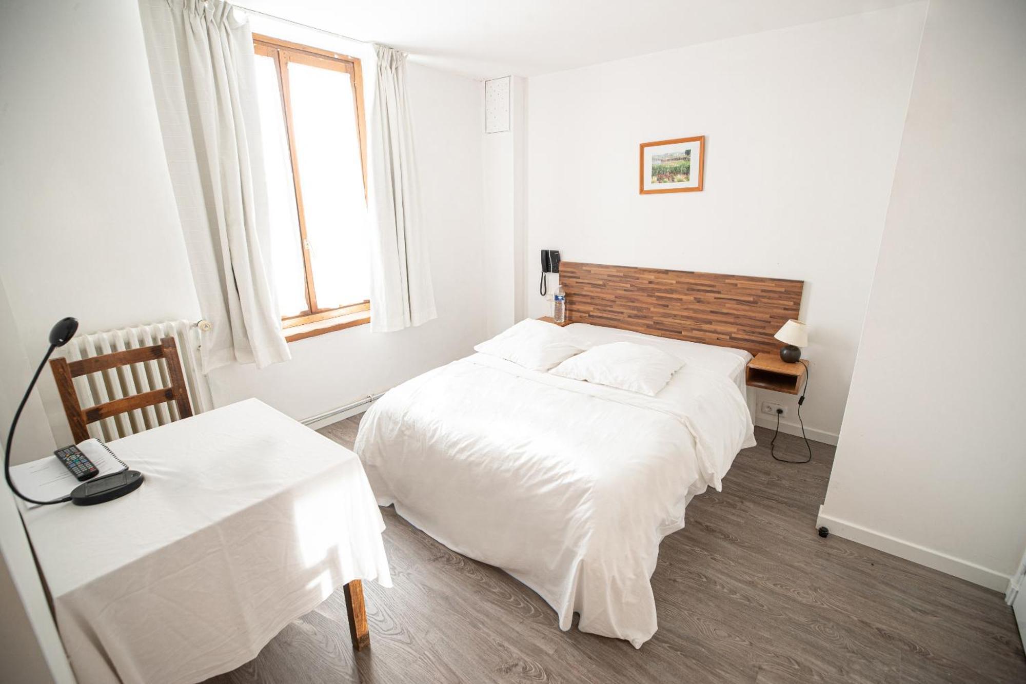 Hotel Restaurant des 4 Ecluses Gaillon Chambre photo